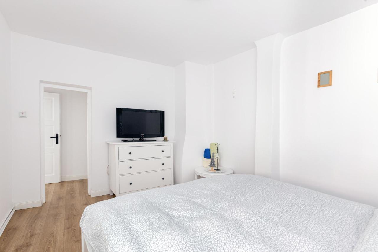 Apartament Agnes Braşov Exterior foto